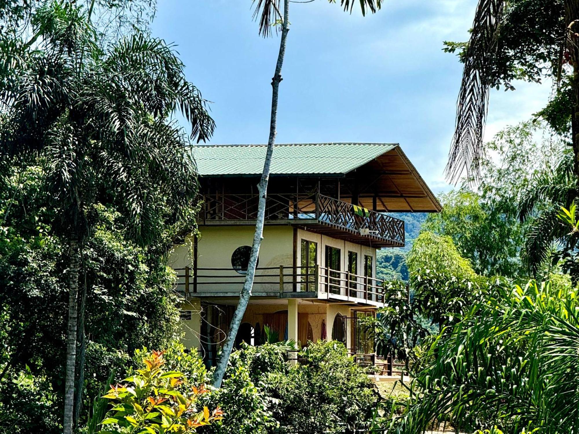 Wisdom Forest Lodge Tena Exterior photo